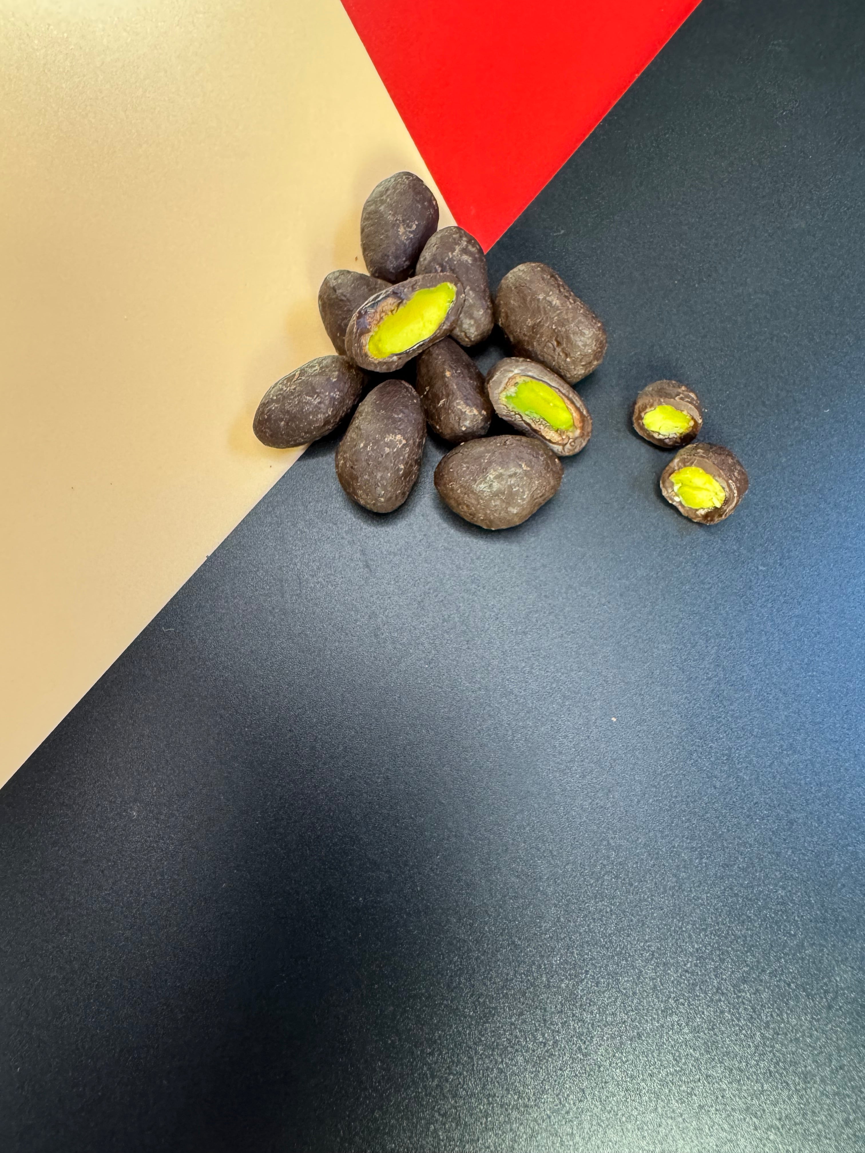 Dark Pistachio Dragèes