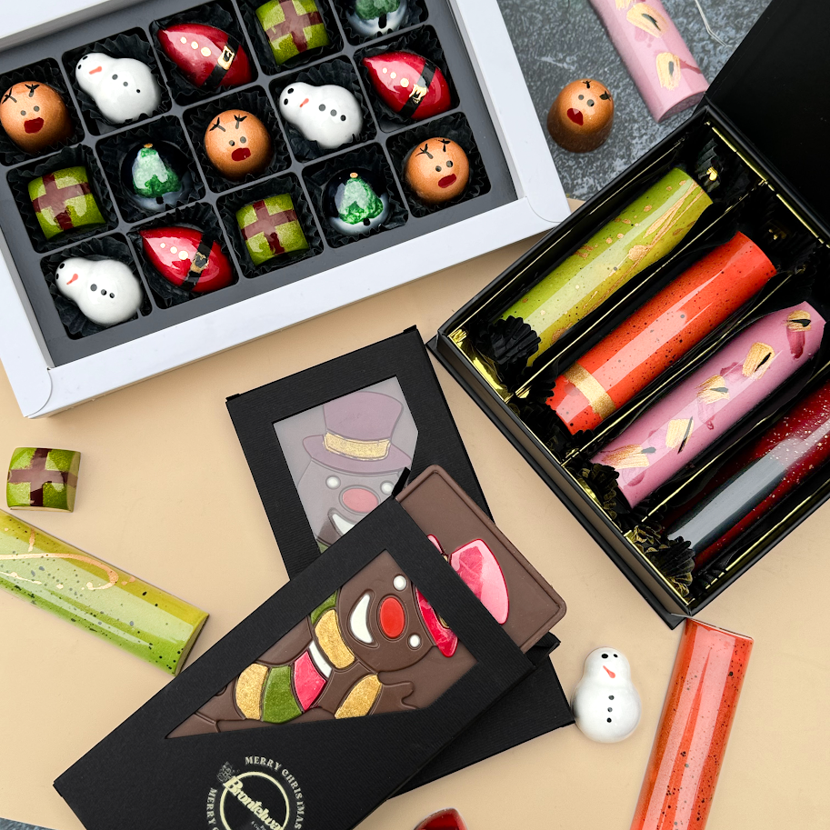 Ultimate Festive Pistachio Bundle - x2 Festive chocolate collection, x2 Bar collection, x3 Snowman Bar, x1 Pistachio hot chocolate